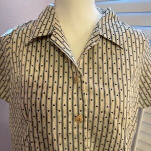 Vintage Heart Button Up